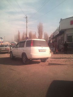 В селе Кочкор госномер N 0011 A замечен на двух авто, - читатель (фото)