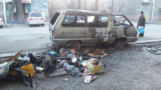 На перекрестке Турусбекова-Токтогула сгорела заброшенная «Тойота» (фото)