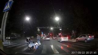 В Кызыл-Аскере на пешеходном переходе машина сбила пешехода <i>(фото, видео)</i>
