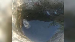 В Арча-Бешике на безымянной улице месяц не чинят лопнувшую водопроводную трубу (видео)