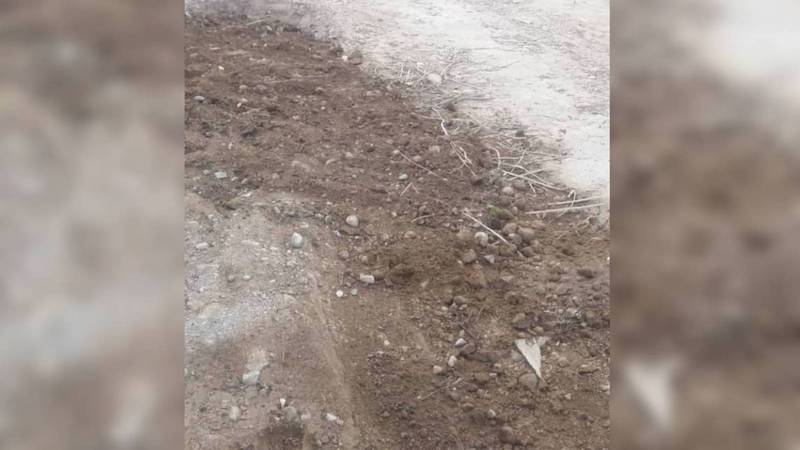 Жители жилмассива Алтын-Ордо просят обратить внимание на состояние дорог (фото)