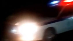 В Токмоке мужчина на автомобиле врезался в милицейскую машину. Видео с места аварии