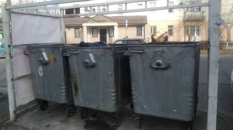«Тазалык» потушил возгорание в мусорных баках на Боконбаева. Фото мэрии