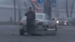 На Алматинке столкнулись две машины. Видео с места аварии