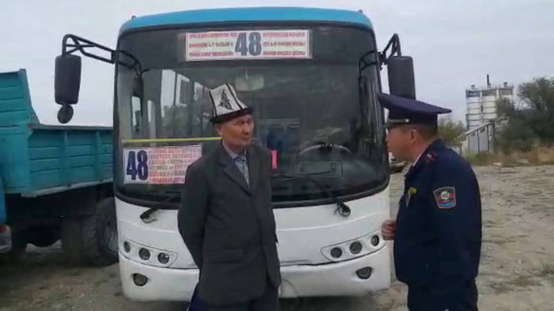 Водитель автобуса №48, повернувший со второго ряда, оштрафован на 3 тыс. сомов, - УПСМ