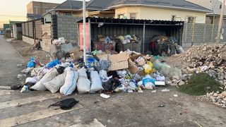 Гора мусора в Арча-Бешике. Фото