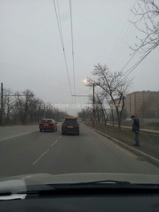 «Бишкексвет» сообщил, что лампы по улице Анкара днем включены для проверки