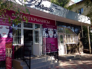 В Бишкеке салон красоты «Айлин» расширился на придомовом участке, - читатель (фото)
