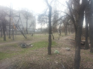 Читатель предлагает разбить сквер на проспекте Ч.Айтматова вдоль реки Ала-Арча (фото)