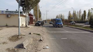 Законно ли установлен павильон на пересечении улиц Ашар и Омуракунова в Ак-Орго? - читатель Акыл