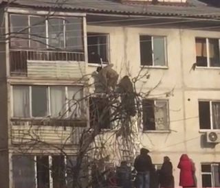 Во время пожара в столичном 3 мкр эвакуированы 20 жильцов дома, в числе которых 11 детей, - МЧС