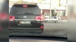 В Бишкеке водитель «Тойоты Ленд Крузер» нарушил ПДД, по Carcheck за ней числятся 5 штрафов