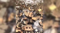 В мкр Улан жители выбросили строительный мусор на улицу. Видео
