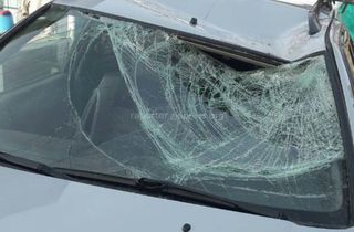 В ущелье Чычкан на автомашину упал камень из лавины, водитель в больнице <i>(фото)</i>