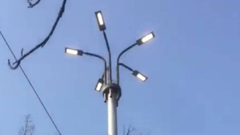 Лампы уличного освещения на Дэн Сяопина – Абдрахманова горят днем и ночью. Видео