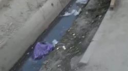 На ул.Патриса Лумумбы в арыке скопился мусор. Видео