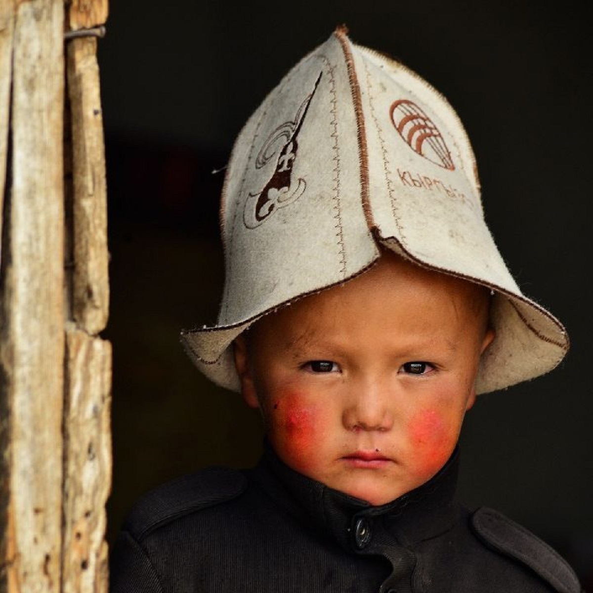 Маленький киргиз. Мальчик Киргиз. Маленький ребенок кыргыз. Мальчик кыргыз. Смешной Киргиз.