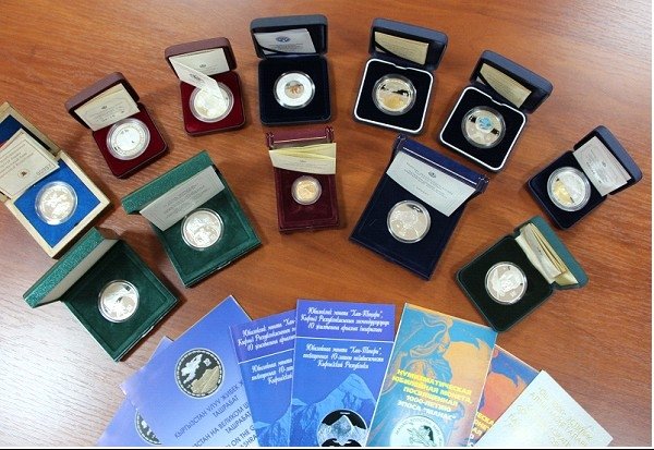 Памятные монеты НБКР приняли участие в международной выставке монет COINS 2016 — Tazabek