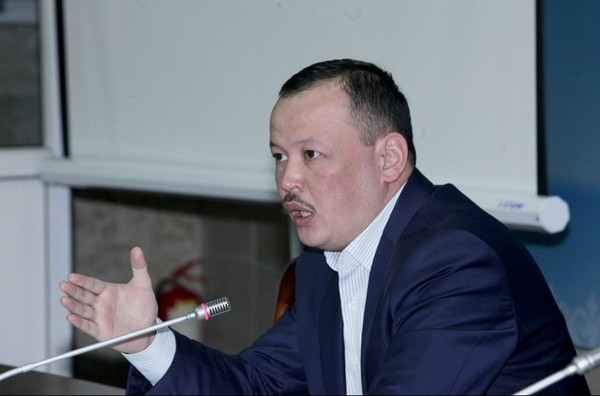 Свыше 400 недропользователей ждут принятия поправок в законодательные акты в сфере землепользования, - депутат У.Примов — Tazabek