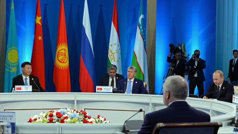 А.Атамбаев: Пришло время решить вопрос по созданию Банка развития ШОС, который бы располагался в Бишкеке — Tazabek
