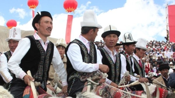 57 этнических кыргызов зачислены в вузы Кыргызстана на 2017-18 учебный год