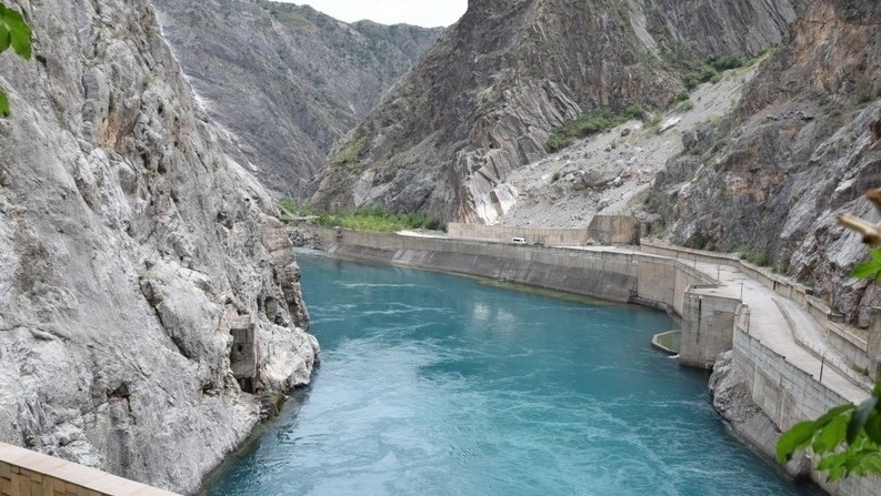 Кыргызстан за июнь-октябрь 2017 года экспортировал в Узбекистан 1,14 млрд кВт.ч электроэнергии — Tazabek