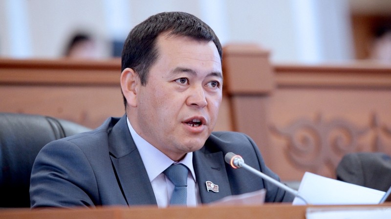 Депутат: Зачем принимать Таможенный кодекс ЕАЭС, если он никак не повлияет на ситуацию на границе с Казахстаном? — Tazabek