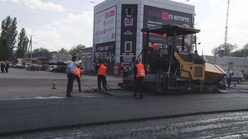 Мэрия планирует начать ремонт 60 улиц в Бишкеке общей протяженностью 146 км — Tazabek