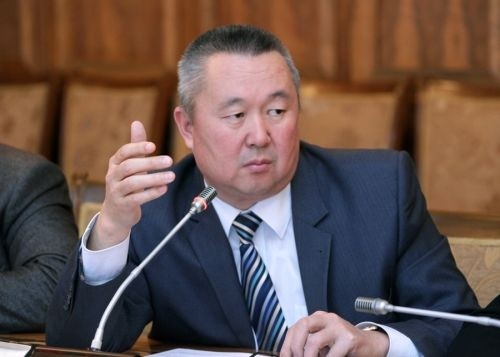 Депутат С.Нышанов интересуется, кто первым предложил модернизацию ТЭЦ Бишкека: Ведь до О.Артыкбаева инициировали проект? — Tazabek