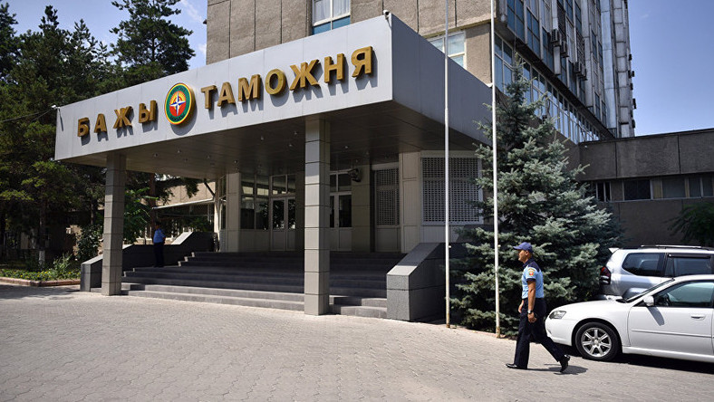Таможня выявила факт контрабандного ввоза товаров народного потребления из Таджикистана — Tazabek