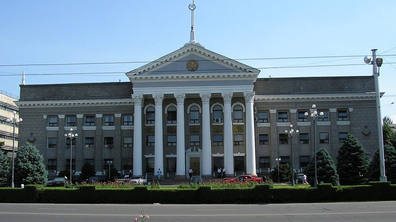 Из 1 млрд сомов задолженности 415 млн сомов должна выплатить мэрии Бишкека 1 компания, - УЗР мэрии Бишкека — Tazabek