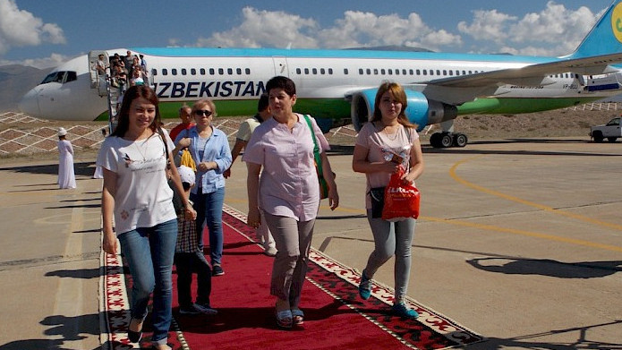 Кыргызстан предложил возобновить чартерные рейсы Ташкент—Тамчы, - МИД — Tazabek