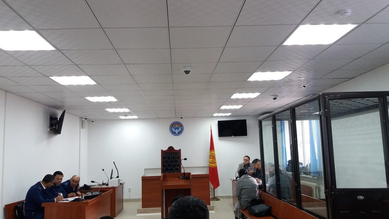 Авария на ТЭЦ Бишкека: Суд посмотрел видеозапись совещания, где Н.Омуркул уулу сообщает о готовности к ОЗП — Tazabek