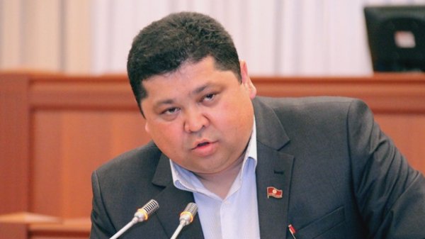 Депутат Т.Шайназаров предложил правительству разместить на баннерах по всему Кыргызстану фото чиновников, причастных к незаконной приватизации госимущества — Tazabek