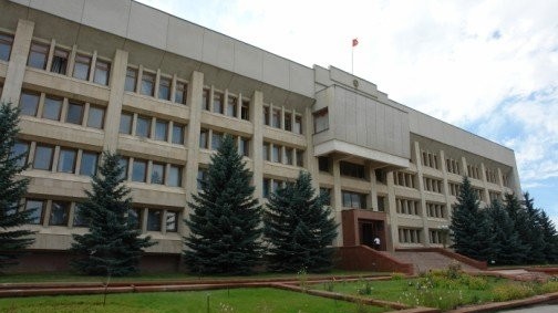Какие жилые здания находятся на балансе полпредства в Иссык-Кульской области? (список) — Tazabek