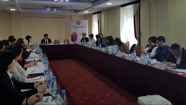 В Бишкеке состоялся круглый стол «Пилотная апробация модели нормативного финансирования услуг дошкольных образовательных организаций»