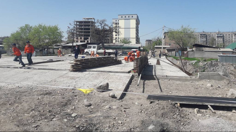 Все 3 фазы по реконструкции дорог в Бишкеке должны быть реализованы в течение 4 лет, - мэр А.Ибраимов — Tazabek