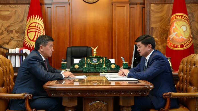 Президент С.Жээнбеков обсудил с премьером М.Абылгазиевым обеспечение экономического роста в стране — Tazabek