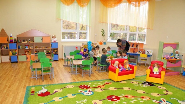 «У нас нет денег, дорогая!». Куратор по дошкольному образованию Бишкека прокомментировала жалобу родителей на поборы в детсаду