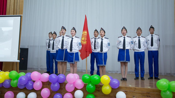 Столичная школа №73 заняла первое место в конкурсе «Юный друг милиции» (фото)