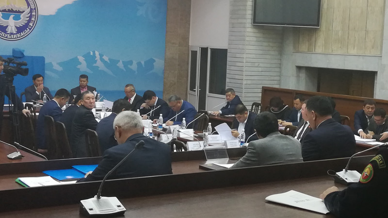 Профильный комитет ЖК снял с повестки законопроект по госсоцстрахованию — Tazabek