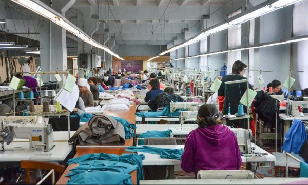 Сейчас активно муссируется вопрос вхождения Вьетнама в Евразийский экономический союз, что делать швейной отрасли Кыргызстана? - швейники — Tazabek
