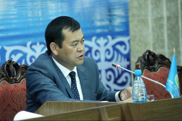 Депутат М.Бакиров: Жогорку Кенеш должен тщательно изучить Таможенный кодекс ЕАЭС — Tazabek