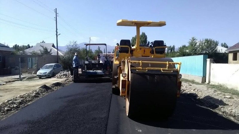 На строительство 1 км автодороги Таласской области  было выделено более 5 млн сомов, - Минтранс — Tazabek