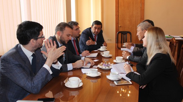 Академию наук Кыргызстана впервые посетили дипломаты из Аргентины