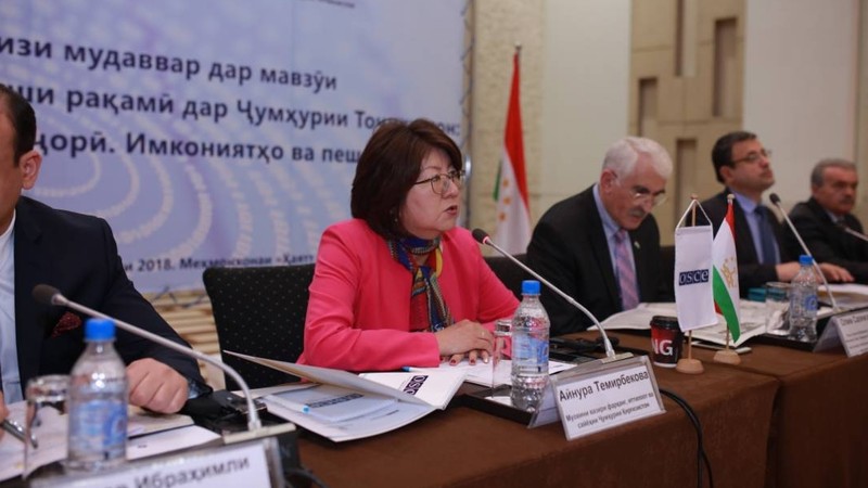 Кыргызстан презентовал опыт перехода на цифровое телерадиовещание в Таджикистане — Tazabek