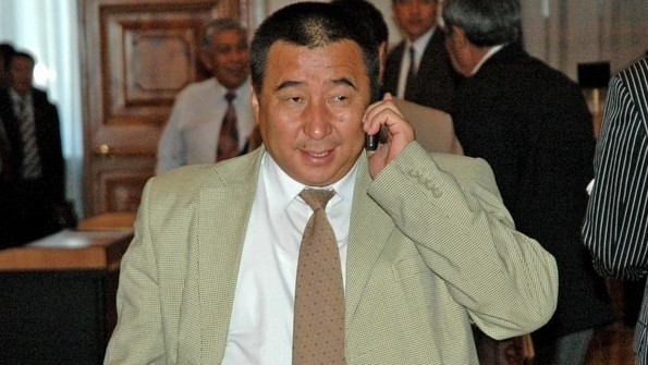 Депутат возмутился, что глава ГНС Т.Абжапаров не пришел на заседание комитета ЖК — Tazabek