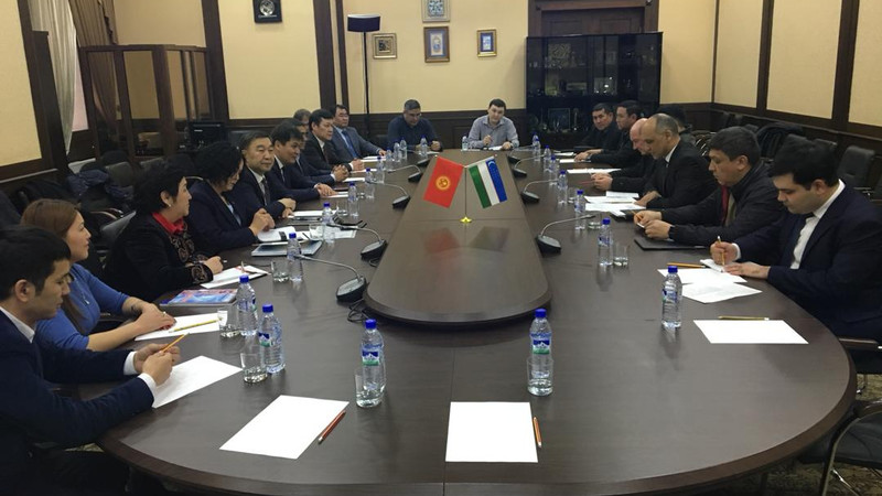 Представители Кыргызстана и Узбекистана обсудили вопросы по организации в КР совместных предприятий по сборке сельхозтракторов — Tazabek