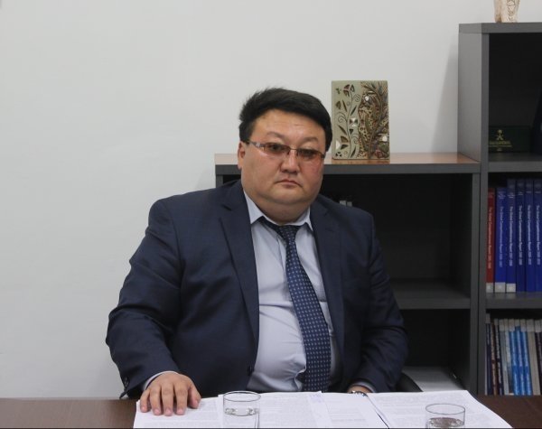 Порядок совершения таможенных операций не изменился после присоединения КР к ЕАЭС, - глава ГТС А.Сулайманов — Tazabek