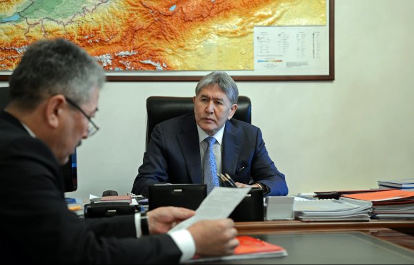 А.Атамбаев: Бюджет на 2017 год должен состоять из сбалансированных доходов, ресурсов и расходов госказны — Tazabek